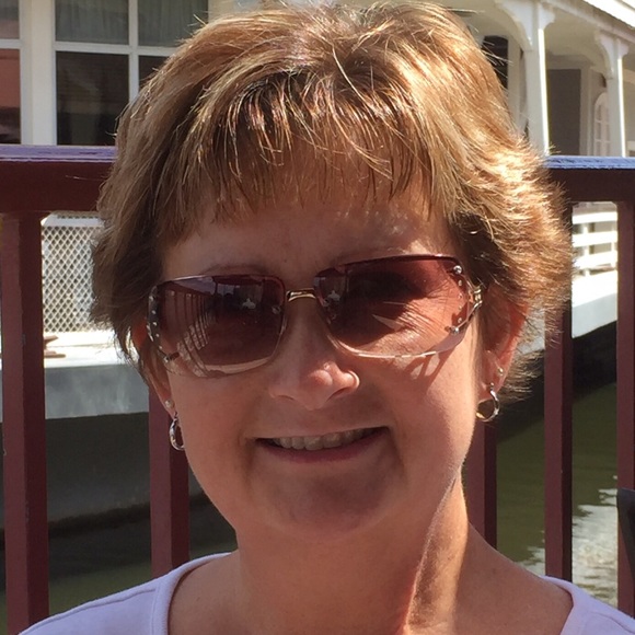 Meet the Posher - Picture 3 of 3